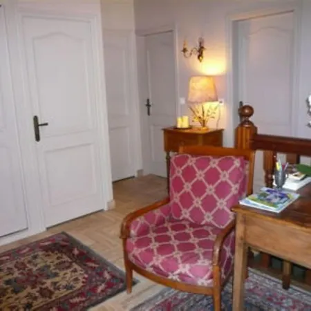 Le Clos Du Pont Martin 4*
